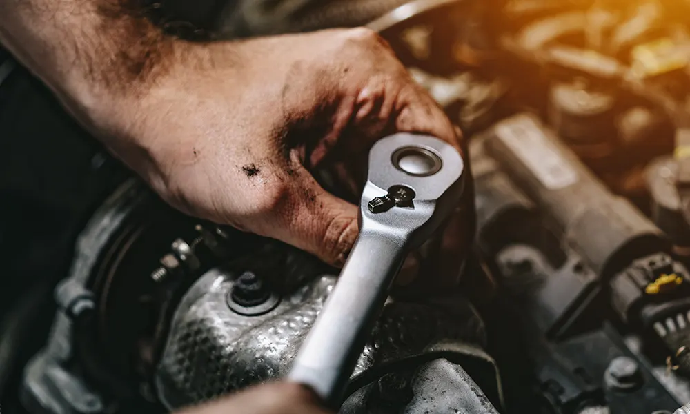 Read more about the article Top Signs Your Car Needs Immediate Mechanic Attention